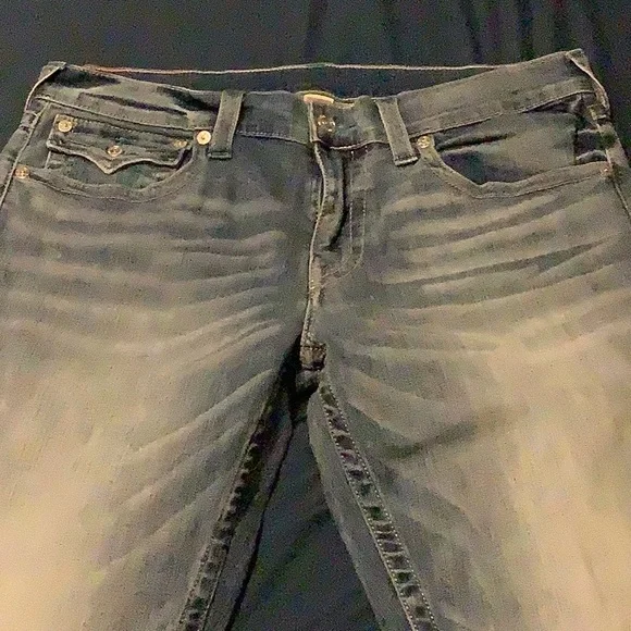 True Religion size 36x32 Blue Jeans. - Picture 4 of 6